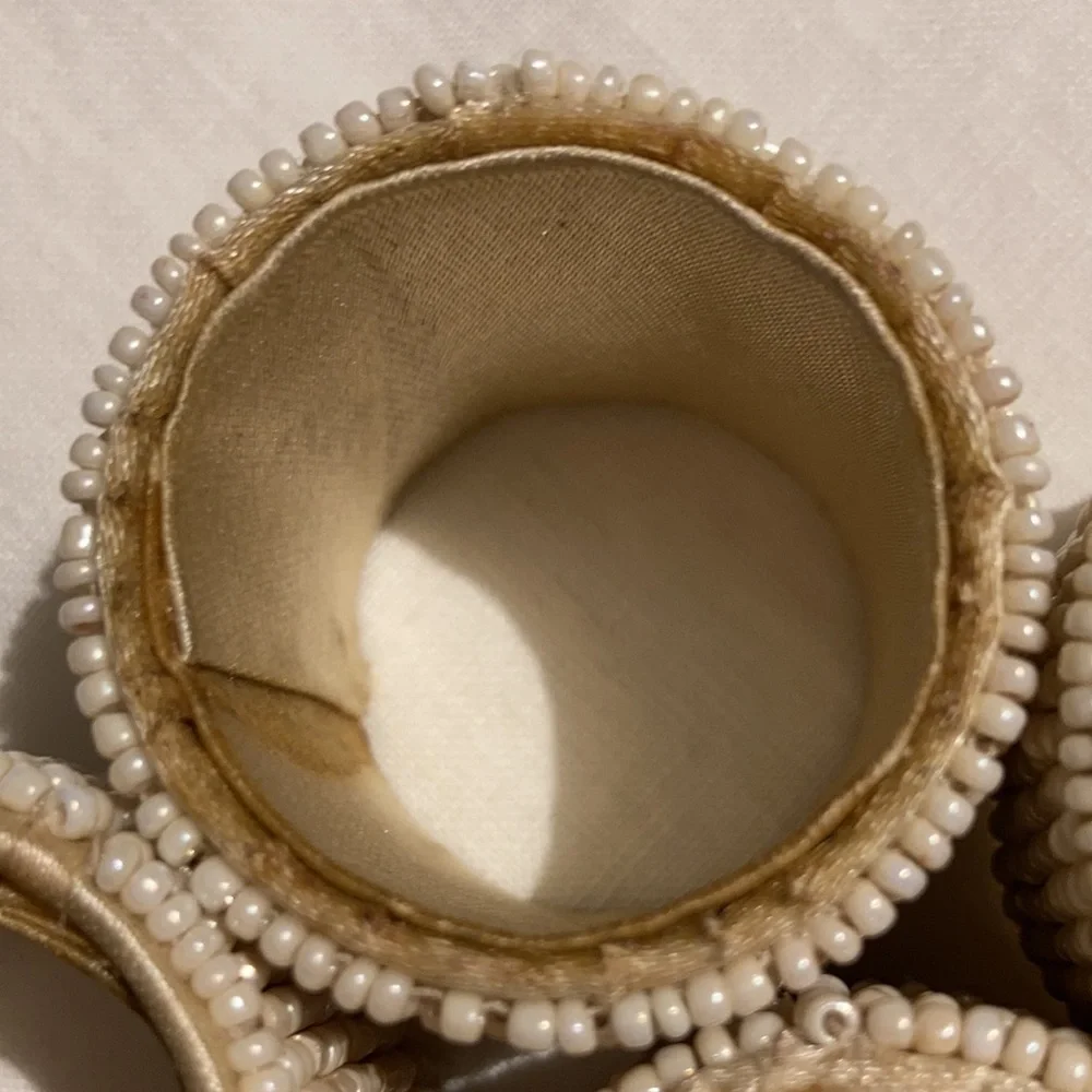 Beaded napkin rings (6)ivory cream classic